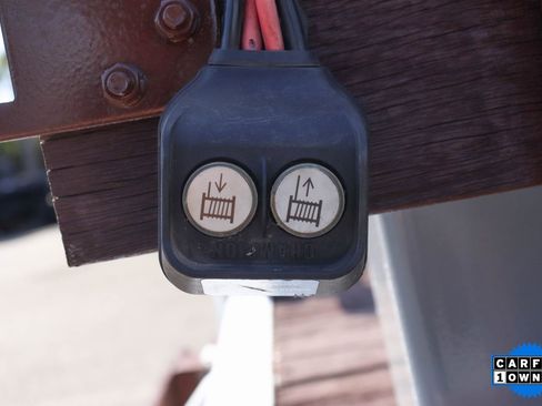 Used 2016 RAM 5500 Tradesman w/ Chrome Appearance Group image 11