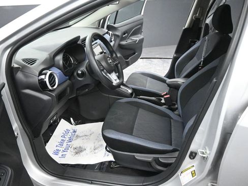 Used 2023 Nissan Versa SV image 28