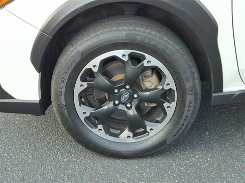 Used 2023 Subaru Crosstrek 2.0i image 8