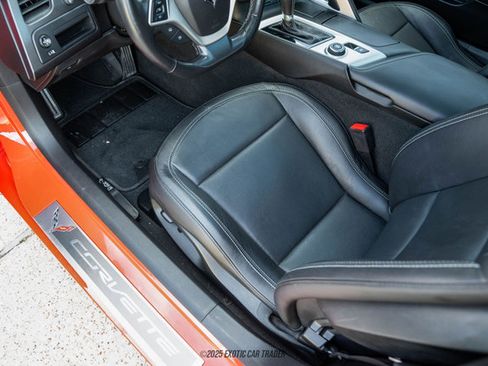 Used 2019 Chevrolet Corvette Stingray Coupe w/ Carbon Flash Badge Package image 37