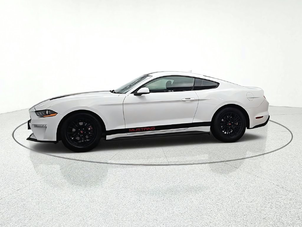 Used 2020 Ford Mustang Coupe RWD image 4