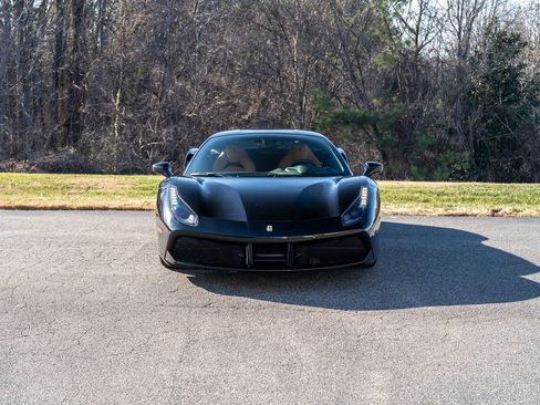 Certified 2017 Ferrari 488 GTB RWD image 5