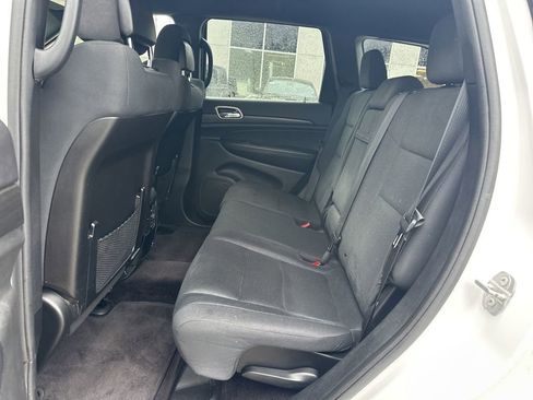 Used 2016 Jeep Grand Cherokee Laredo w/ Quick Order Package 23E image 32