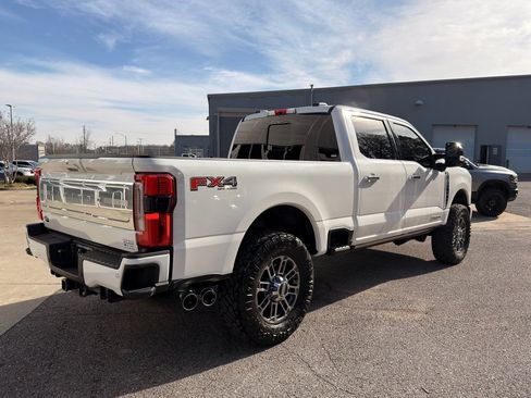 Used 2024 Ford F250 Limited w/ FX4 Off-Road Package image 3