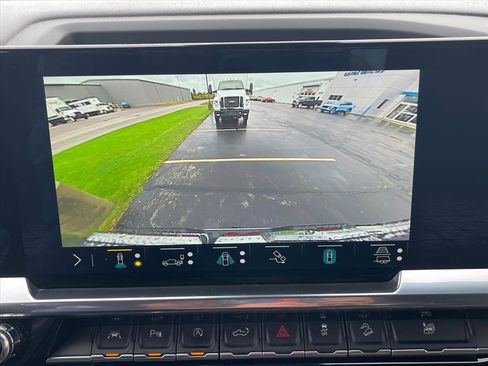 Certified 2023 GMC Sierra 1500 Elevation w/ Preferred Package image 11