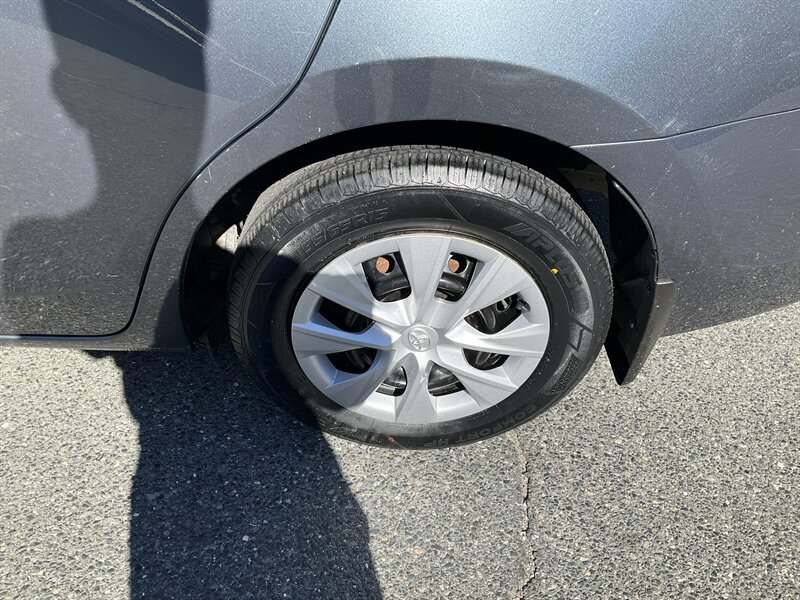 Used 2019 Toyota Corolla L FWD image 10