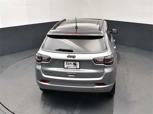 Certified 2022 Jeep Compass High Altitude image 17