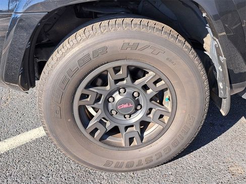 Used 2021 Toyota 4Runner Venture image 15