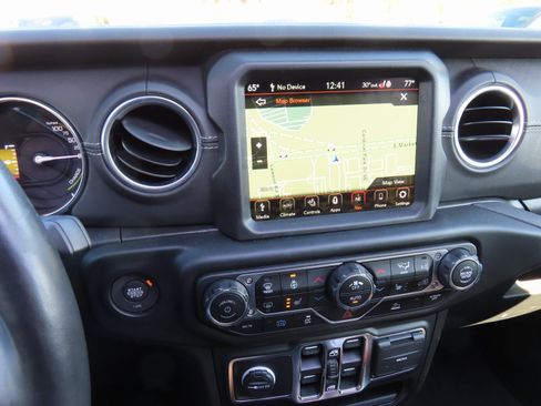 Used 2023 Jeep Wrangler Unlimited Sahara w/ Cold Weather Group image 25