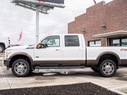 Used 2015 Ford F350 King Ranch image 3