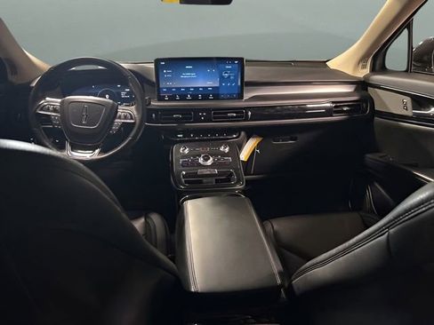 Used 2023 Lincoln Nautilus Standard image 13