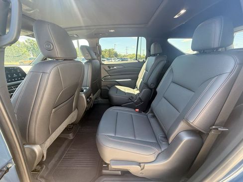 Used 2025 Chevrolet Traverse Z71 w/ Driver Confidence Package AWD/4WD image 16