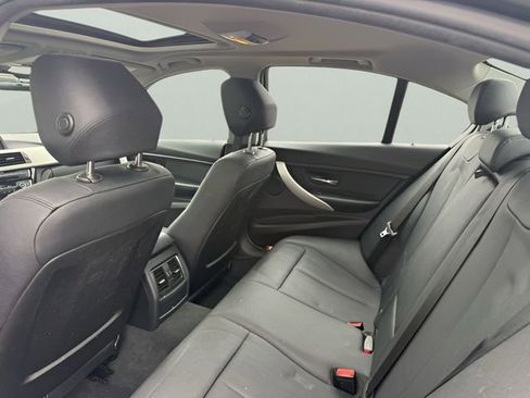 Used 2017 BMW 320i xDrive Sedan image 10