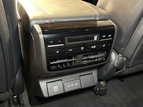 Used 2025 Acura MDX A-Spec image 17