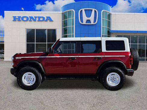 Used 2025 Ford Bronco Heritage Edition AWD/4WD image 6