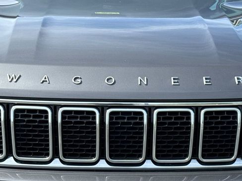 Used 2024 Jeep Wagoneer Series II w/ Flexible Seating Group image 7