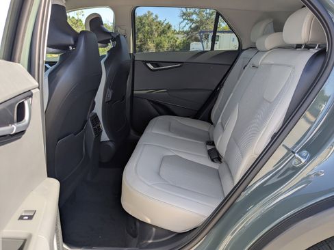 New 2026 Kia Niro EX image 16