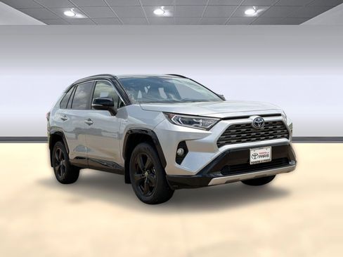 Used 2021 Toyota RAV4 XSE AWD/4WD image 7