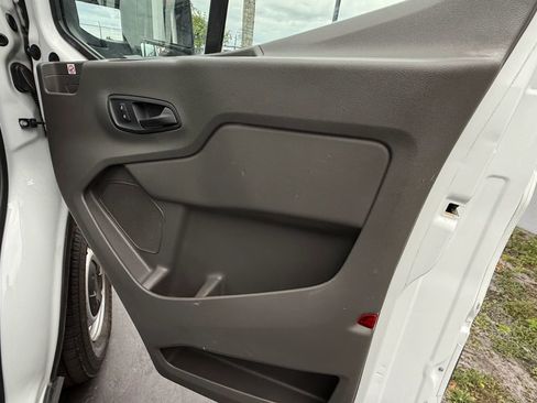 Used 2020 Ford Transit 250 Medium Roof image 19