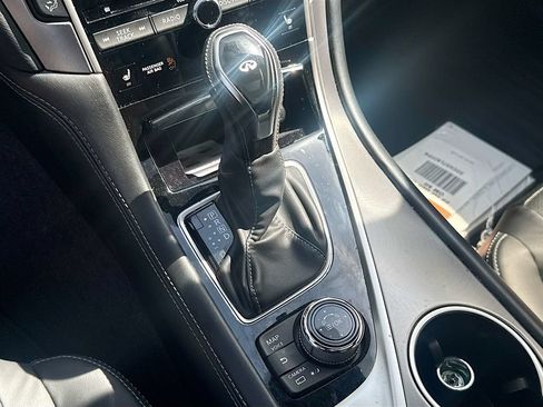 Used 2022 INFINITI Q60 3.0t Luxe w/ Essential Package RWD image 18