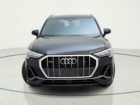 Used 2022 Audi Q3 2.0T Premium AWD/4WD image 3
