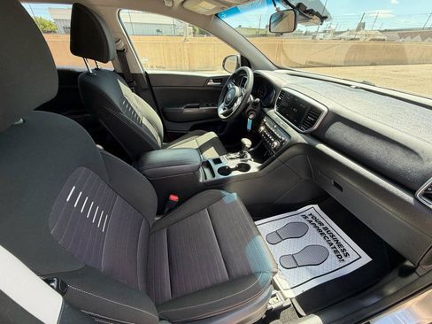 Used 2020 Kia Sportage LX w/ LX Popular Package AWD/4WD image 12