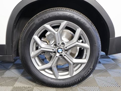 Used 2024 BMW X3 sDrive30i w/ Convenience Package RWD image 16
