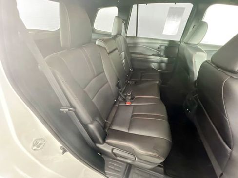 Certified 2023 Honda Passport TrailSport image 30