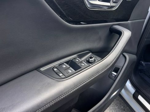 Used 2024 Audi Q7 2.0T Premium Plus AWD/4WD image 11