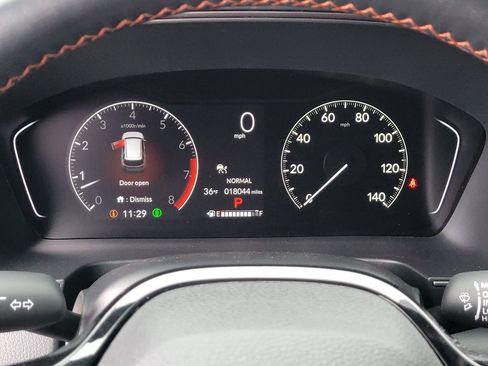 Certified 2025 Honda Pilot TrailSport image 24