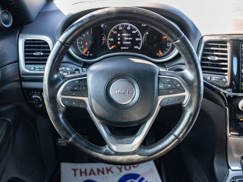 Used 2021 Jeep Grand Cherokee Laredo X image 15