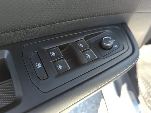 New 2026 Volkswagen Atlas SE image 27