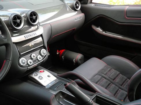 Used 2009 Ferrari 599 GTB Fiorano RWD image 16