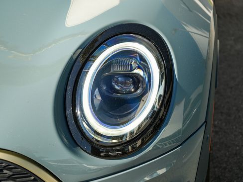 Used 2023 MINI Cooper Clubman S w/ MINI Untold Edition FWD image 9