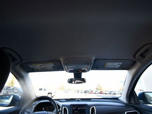 Used 2024 Chevrolet Equinox LT AWD/4WD image 35