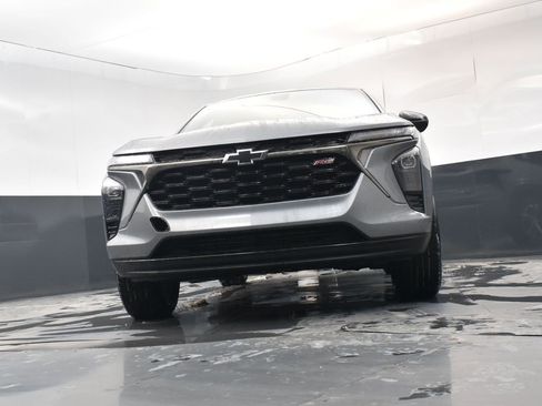 New 2026 Chevrolet Trax RS w/ Sunroof Package image 15