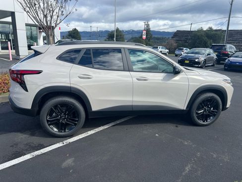 New 2026 Chevrolet Trax ACTIV image 5