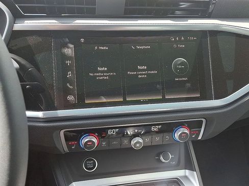 Used 2025 Audi Q3 2.0T Premium w/ Convenience Package image 8