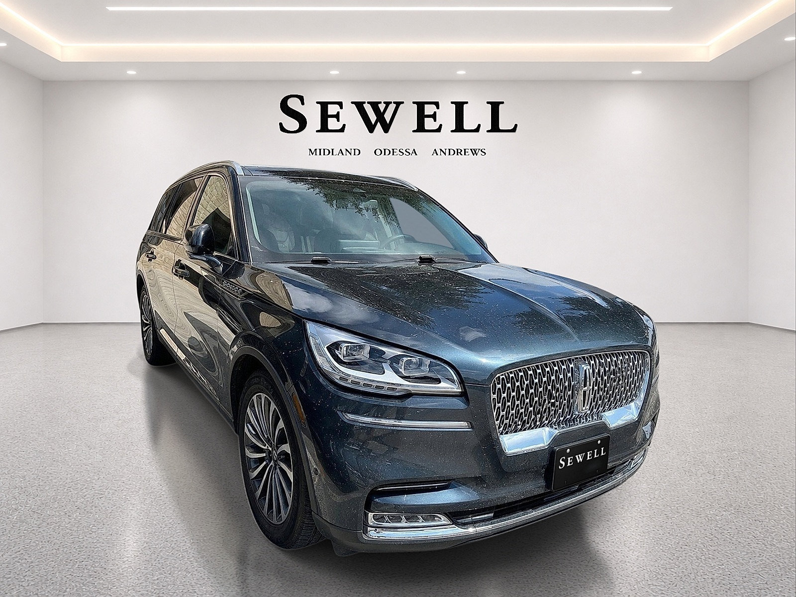 Used 2023 Lincoln Aviator Reserve w/ Equipment Group 201A RWD image 5