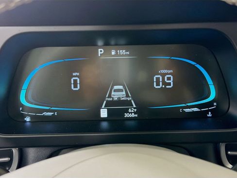 Used 2025 Hyundai Elantra Sport image 15