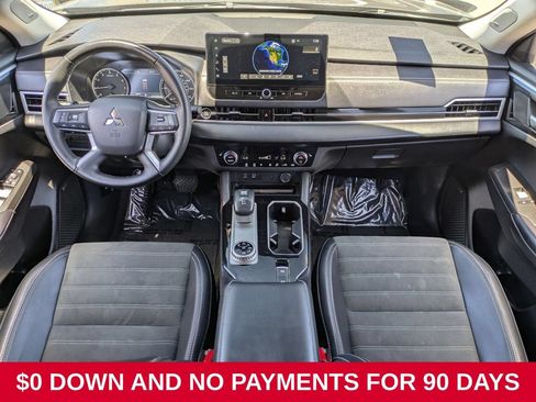 Used 2025 Mitsubishi Outlander SE AWD/4WD image 24