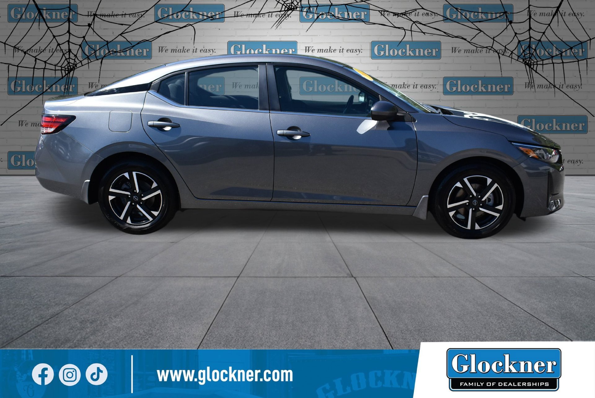 Used 2025 Nissan Sentra SV w/ Trunk Package FWD image 4