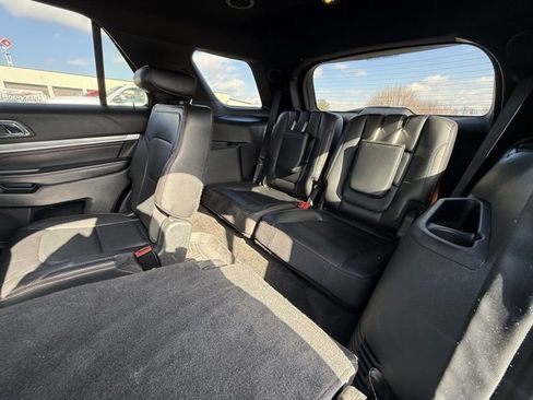 Used 2018 Ford Explorer Sport image 25