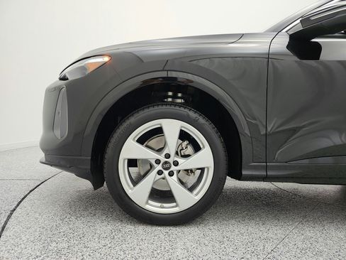 Used 2025 Audi Q5 Premium Plus w/ Premium Plus AWD/4WD image 18