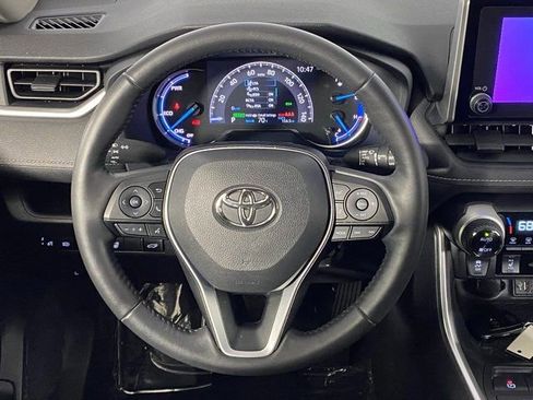 Certified 2023 Toyota RAV4 XLE w/ Convenience Package image 18