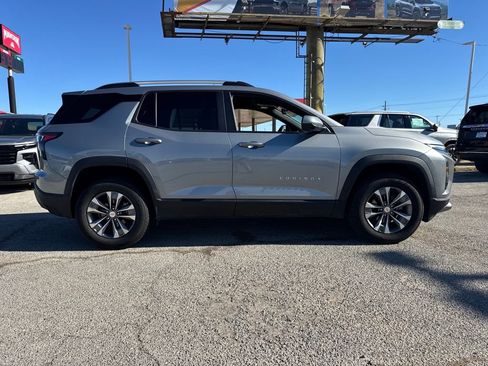 Used 2025 Chevrolet Equinox LT w/ Convenience Package II image 7