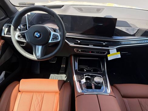 New 2026 BMW X5 xDrive40i w/ M Sport Package AWD/4WD image 10