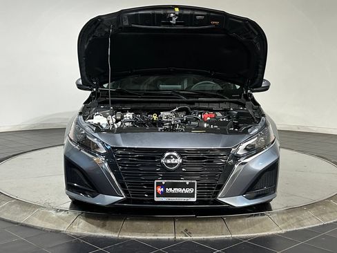 Used 2023 Nissan Altima 2.5 SV FWD image 81