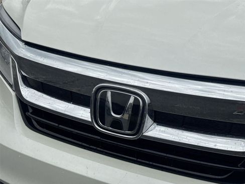 Used 2019 Honda Pilot Touring image 10