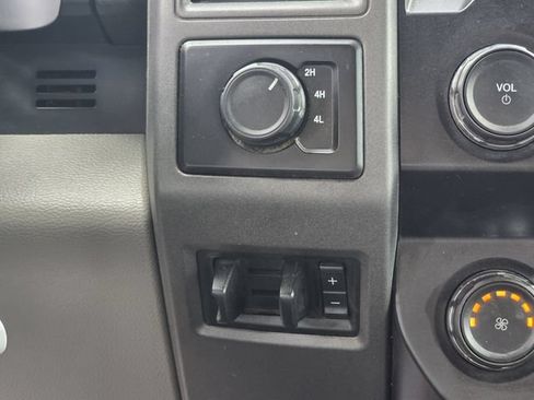 Used 2022 Ford F250 XL w/ Power Equipment Group AWD/4WD image 23